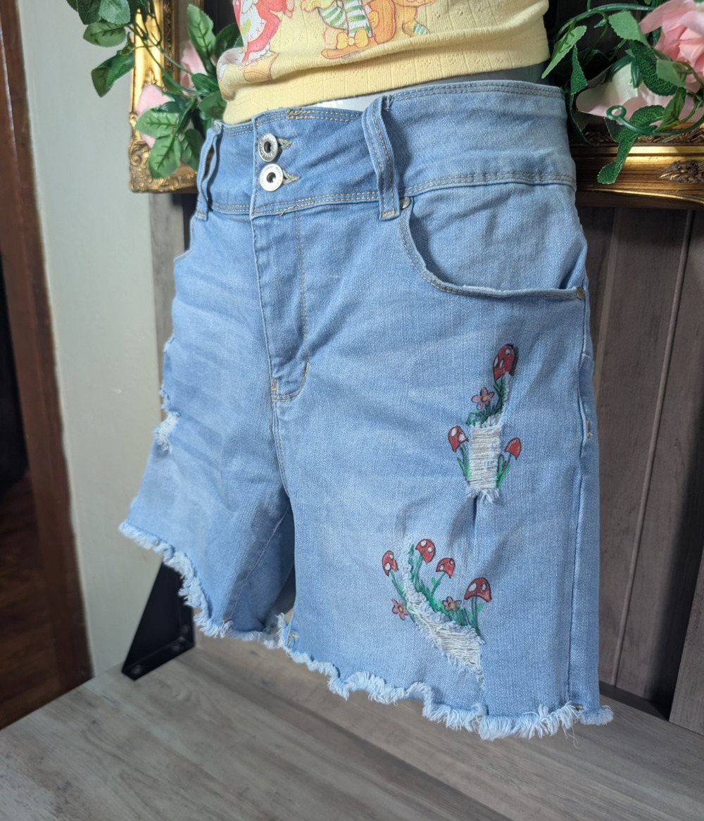 Hand Painted Mushroom Stretch High Waist Shorts Cottagecore Fairy Grunge Size 14